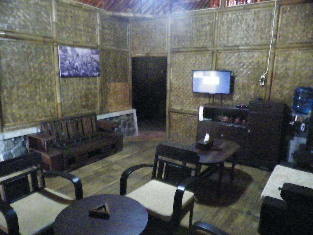 Taman liburan Kampung Karuhun Sutan Raja