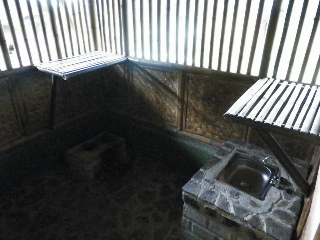 Taman liburan Kampung Karuhun Sutan Raja